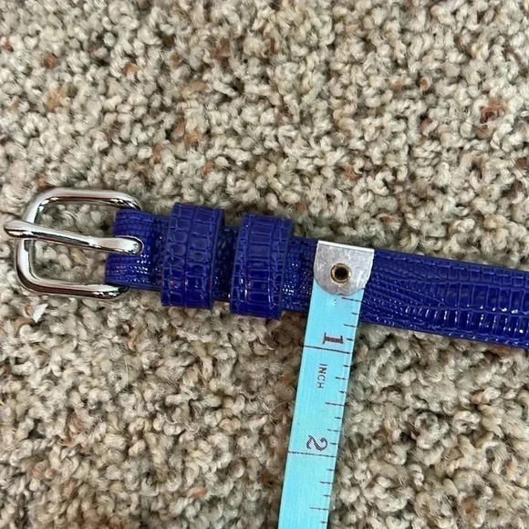 Banana Republic Women’s Vegan Grape Purple Reptile Embossed Belt Silver Buckle - Picture 8 of 9